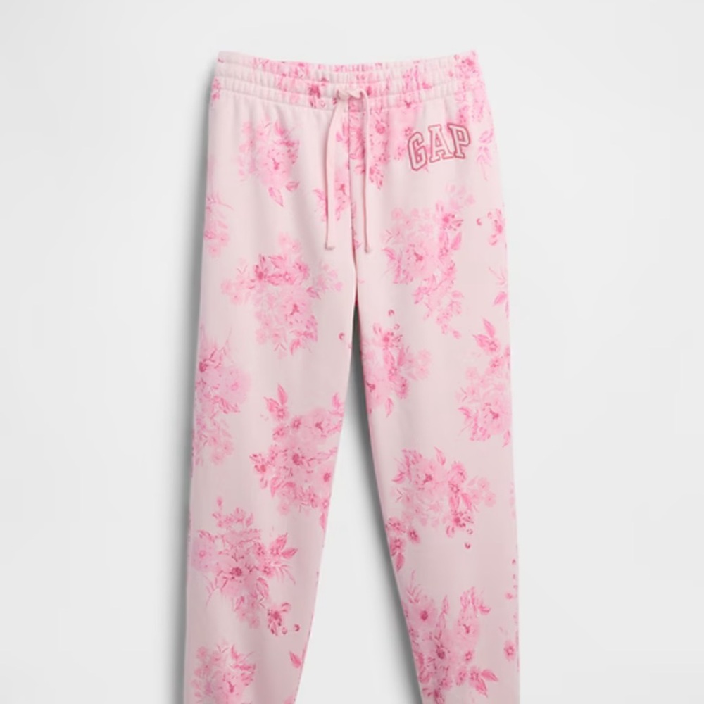 GAP Pink Floral Lounge Set - Picture 7 of 9